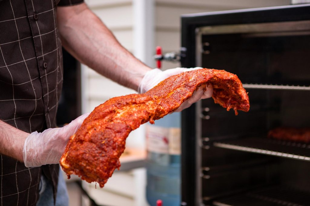 Breaking in the Meadow Creek BX25 Box Smoker