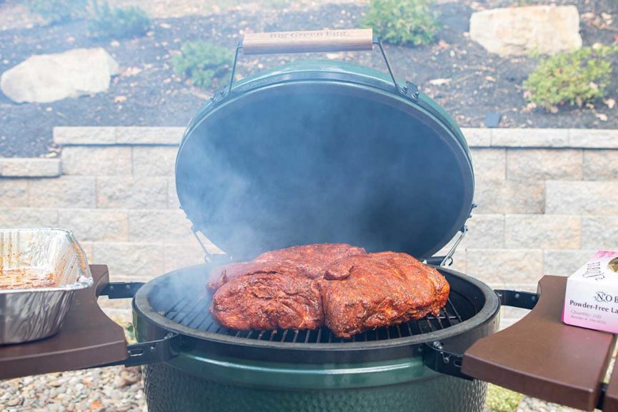 How to Smoke Pulled Pork on a Big Green Egg