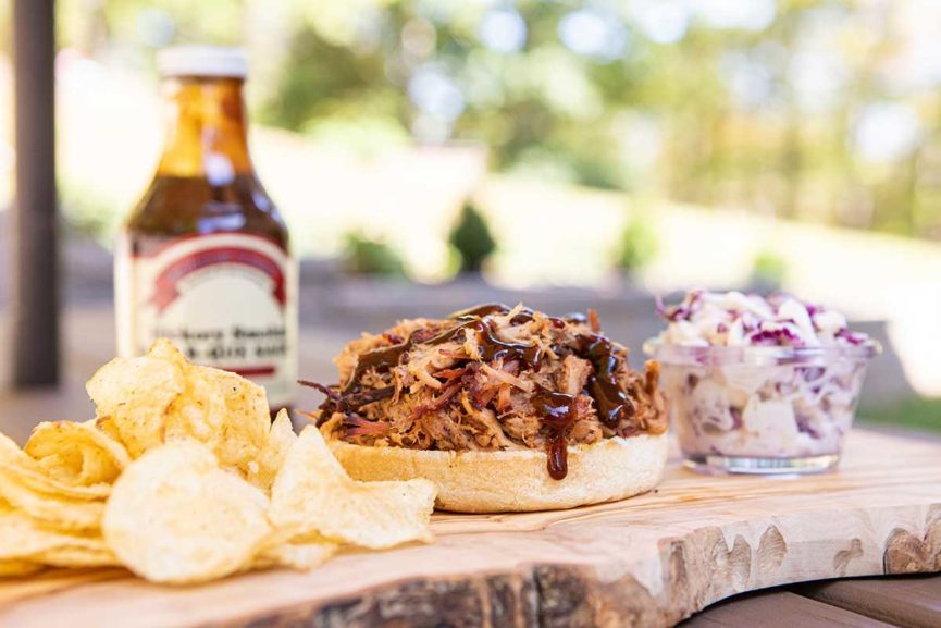 How to Smoke Pulled Pork on a Big Green Egg