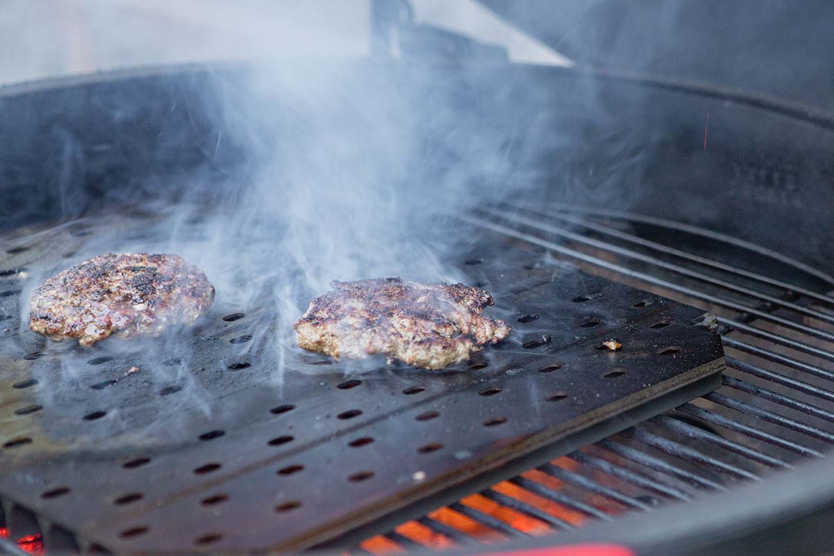 Grilling the Smashburgers