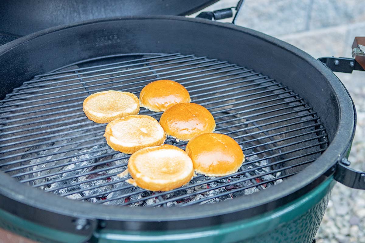 Toasted Buns on Large BGE