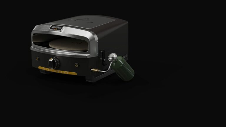Halo Versa 16" Outdoor Pizza Oven Features Propane Canister Compatibility