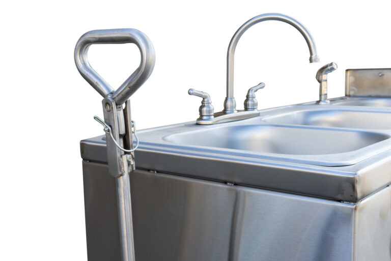 Handle and Hitch on Meadow Creek 3-Bowl Cleanup Sink with Option
